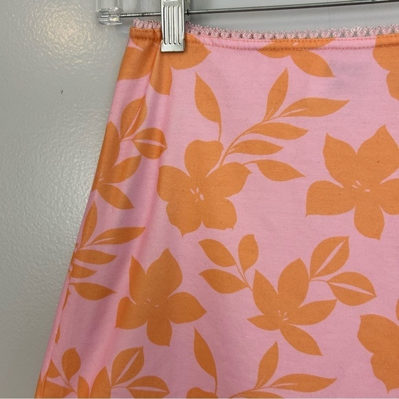 Princess Polly Pink & Orange Floral Mini Skirt Size 4 - Picture 2 of 8